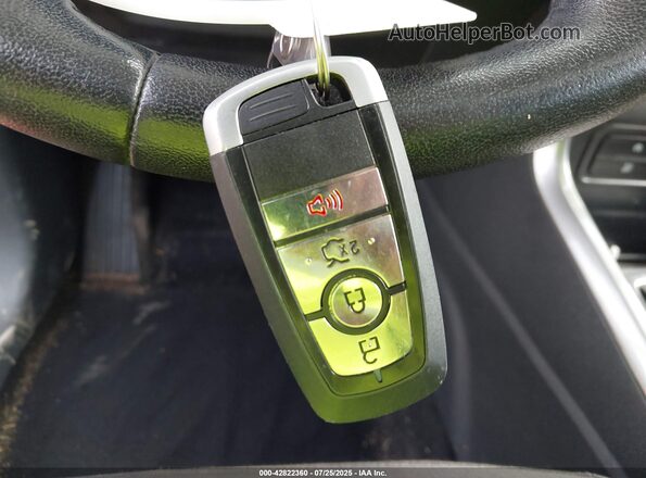 MAJ3P1TE6JC206502 2018 FORD ECOSPORT Red Dashboard view