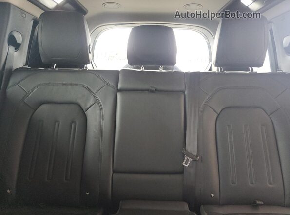 SALE97EU5L2017717 2020 LAND ROVER DEFENDER Black Հետևի նստատեղերի տեսք