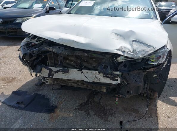 W04GL6SX2K1030529 2019 BUICK REGAL White Вид спереду