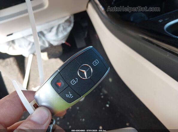 W1K5J4HB2PN410222 2023 MERCEDES-BENZ CLA-CLASS Серебряный 