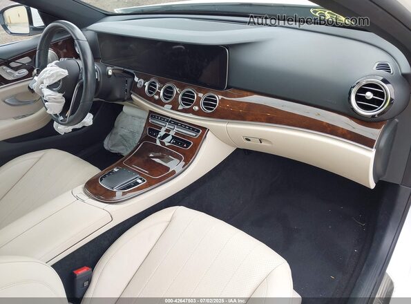 W1KZF8EBXPB140320 2023 MERCEDES-BENZ E-CLASS White Widok wnętrza z przodu