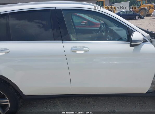 W1N0G8EB4LF805174 2020 MERCEDES-BENZ GLC 300 White Vista interior trasera
