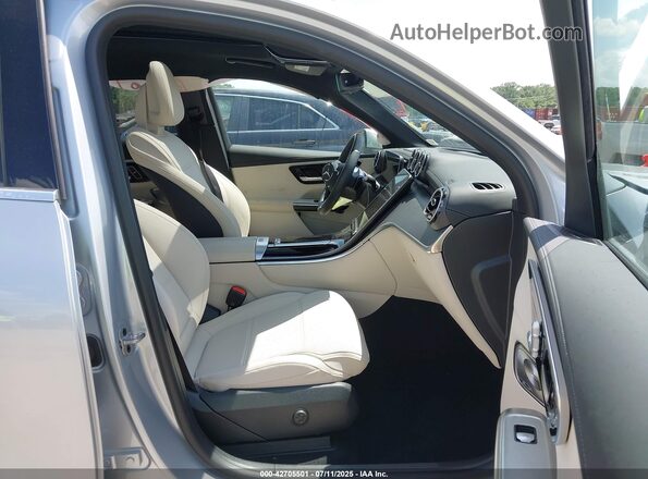 W1NKM4HB3RF211495 2024 MERCEDES-BENZ GLC 300 Silver წინა სალონის ხედი
