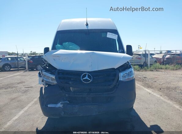 W1Y4KBHY4RT179166 2024 MERCEDES-BENZ SPRINTER White Instrument cluster view