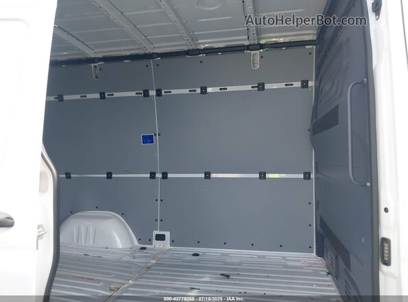 W1Y4NBHYXST199256 2025 MERCEDES-BENZ SPRINTER White 
