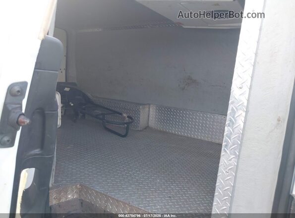 W1YV0CEY0L3687162 2020 MERCEDES-BENZ METRIS White Widok naklejki z numerem VIN