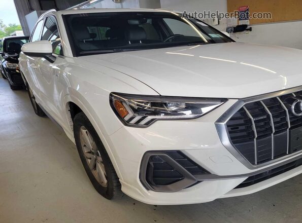 WA1DECF30P1107280 2023 AUDI Q3  Vista de los asientos traseros