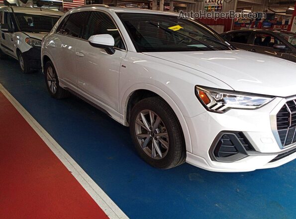 WA1DECF32P1103165 2023 AUDI Q3  