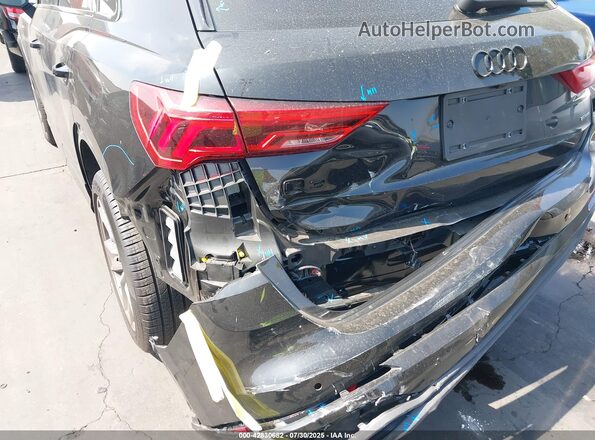 WA1DECF33R1097525 2024 AUDI Q3 Black 