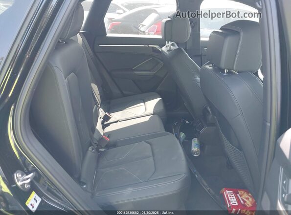WA1DECF33R1097525 2024 AUDI Q3 Black 