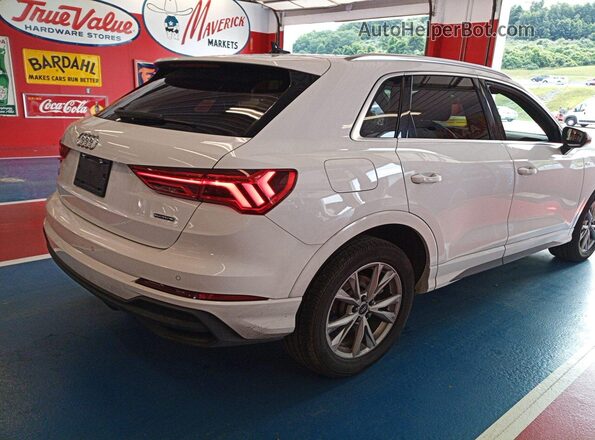 WA1DECF34P1100929 2023 AUDI Q3  Front left