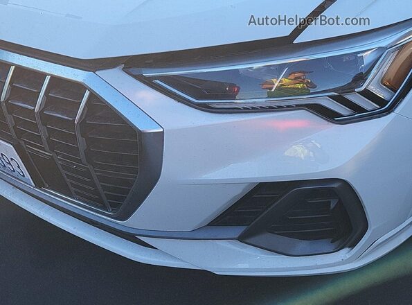 WA1DECF34P1107427 2023 AUDI Q3  Вид задньої частини салону