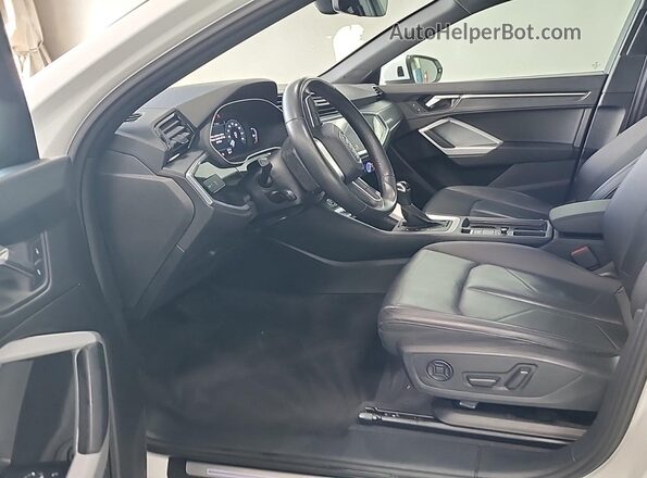 WA1DECF34P1107427 2023 AUDI Q3  Вид ззаду
