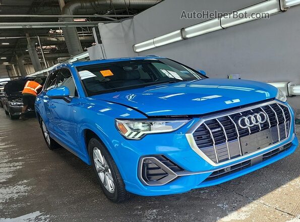 WA1DECF38P1077705 2023 AUDI Q3  Vista interior delantera