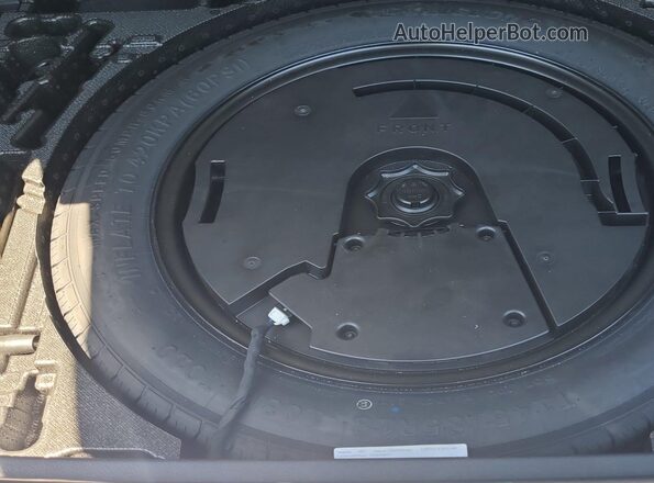 WA1DECF38P1077705 2023 AUDI Q3  Vista del compartimento del motor