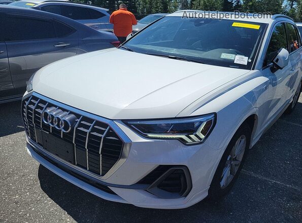 WA1DECF38P1102974 2023 AUDI Q3  