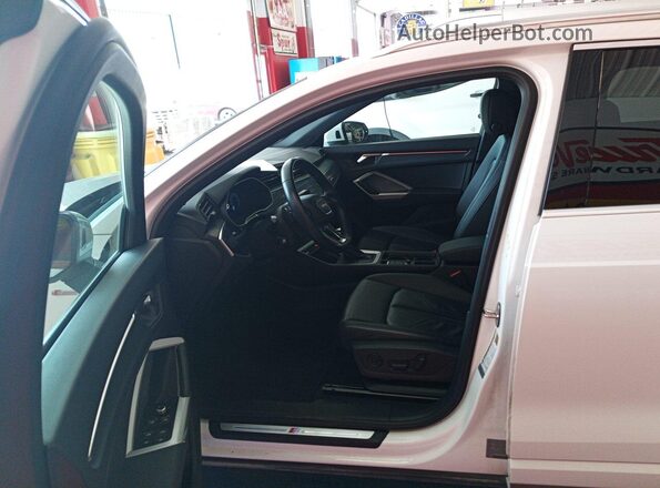 WA1DECF38P1109259 2023 AUDI Q3  