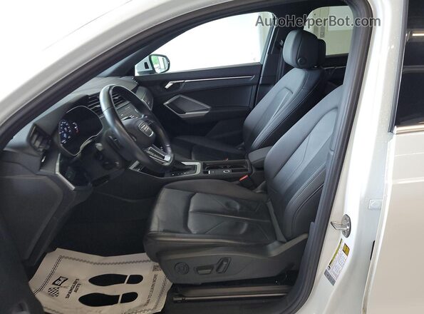 WA1DECF39P1103194 2023 AUDI Q3  Задняя правая четверть