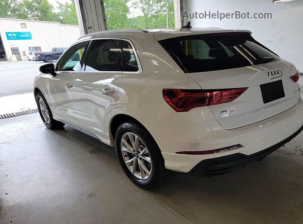 WA1DECF39P1103194 2023 AUDI Q3  Вид сзади
