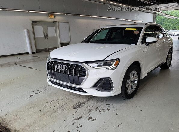 WA1DECF39P1103194 2023 AUDI Q3  Вид спереди