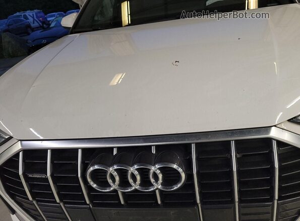 WA1DECF39P1103194 2023 AUDI Q3  Вид салона спереди
