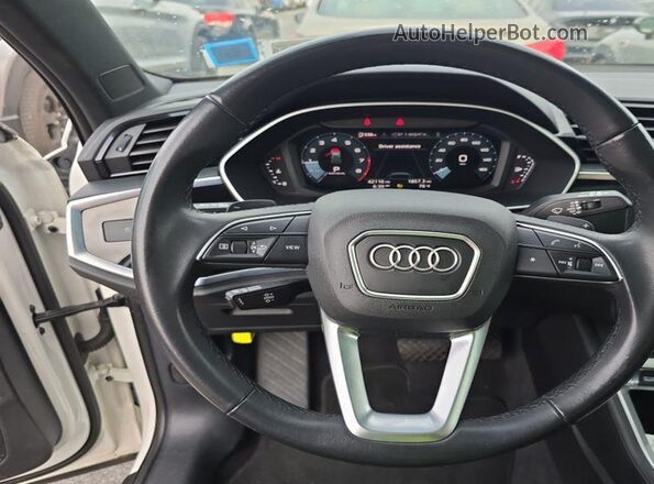 WA1DECF39P1106113 2023 AUDI Q3  Vista del cuadro de instrumentos