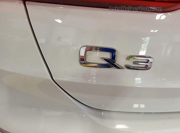 WA1DECF39P1106886 2023 AUDI Q3  Vista de la etiqueta del VIN