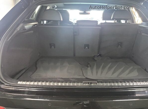 WA1DECF3XP1081254 2023 AUDI Q3  ძრავის განყოფილების ხედი