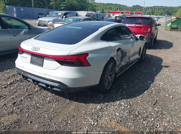 WAUDJBFW1R7001133 2024 AUDI E-TRON White უკანა მარჯვენა