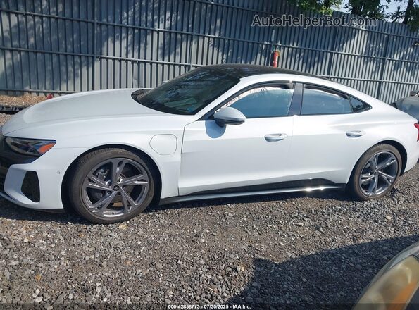 WAUDJBFW1R7001133 2024 AUDI E-TRON White სალონის 360-გრადუსიანი ხედი