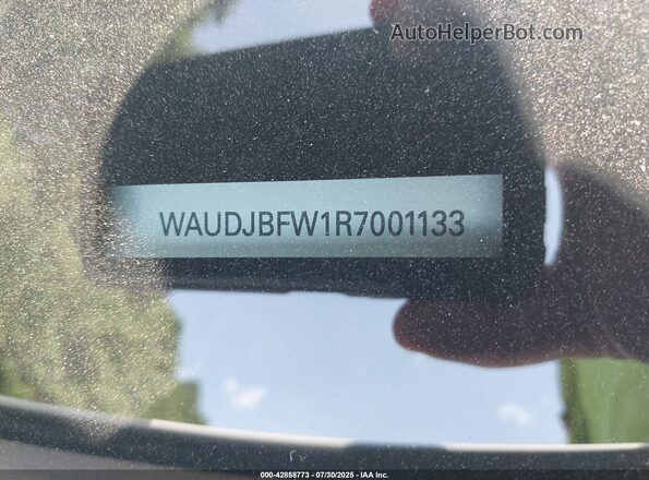 WAUDJBFW1R7001133 2024 AUDI E-TRON White ძრავის განყოფილების ხედი
