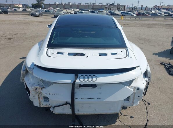 WAUFJBFW4R7001040 2024 AUDI E-TRON White 