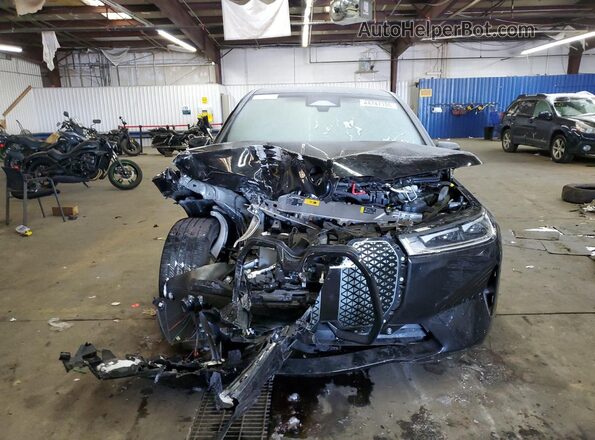 WB523CF02SCS86536 2025 BMW IX Black Front view