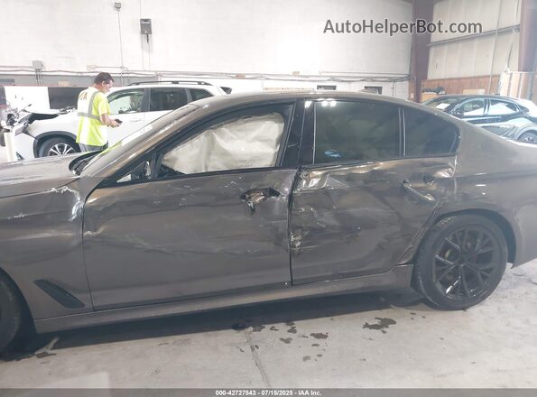 WBA13BK06PCM16774 2023 BMW M5 Серый Вид спереди