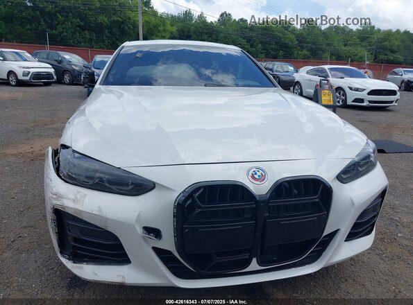 WBA83AP03PCL19792 2023 BMW M4 White 