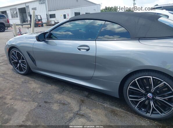 WBAFY4C0XPCL33608 2023 BMW M8 Gray Widok wnętrza 360 stopni