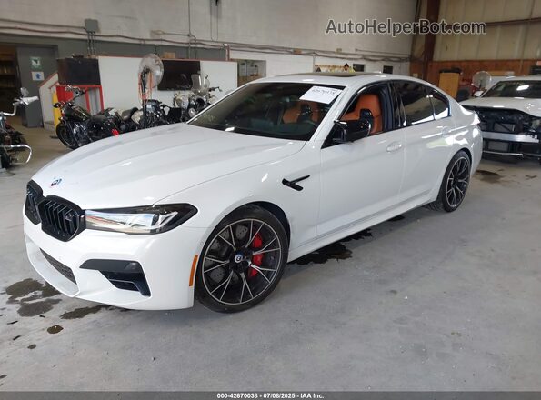 WBS83CH00PCL75372 2023 BMW M5 White Vista tres cuartos delantera izquierda
