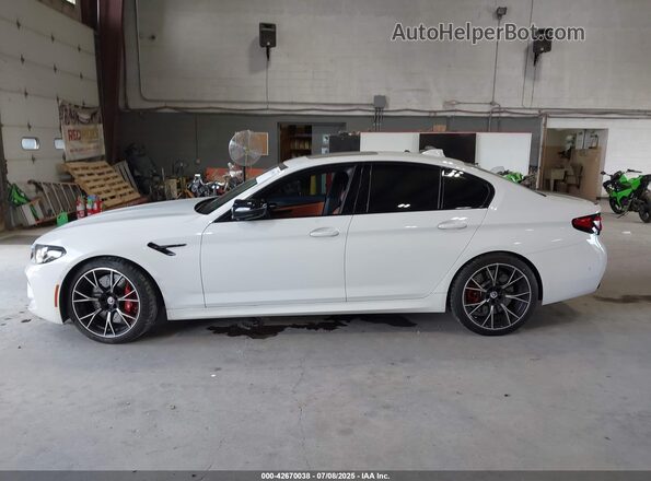 WBS83CH00PCL75372 2023 BMW M5 White Vista interior de 360 grados