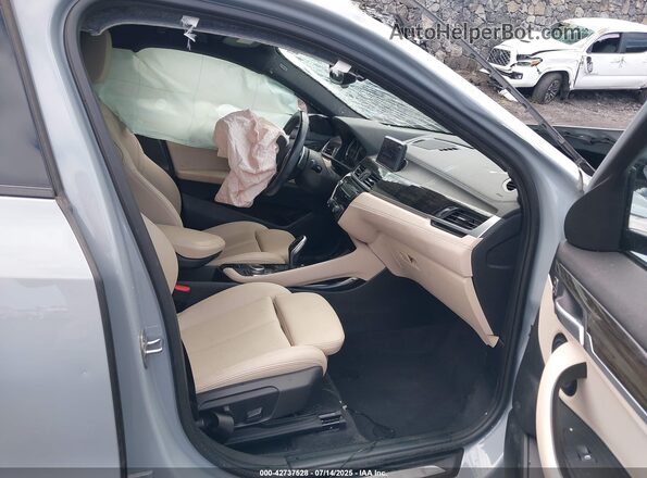 WBXYJ1C09P5V36754 2023 BMW X2 Белый Вид салона спереди