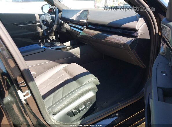 WBY43FK02RCR13944 2024 BMW OTHER Black Widok wnętrza z przodu