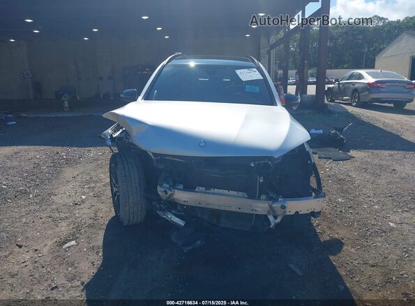 WDC0G4KB1HF219389 2017 MERCEDES-BENZ GLC 300 Silver Սարքավորումների վահանակի տեսք