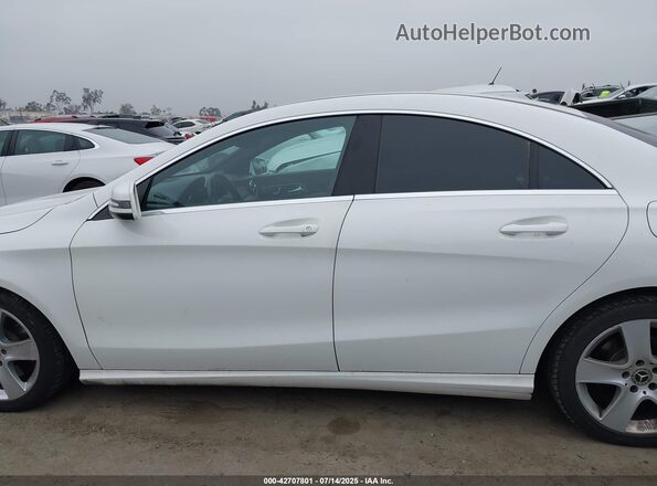 WDDSJ4EB1KN758318 2019 MERCEDES-BENZ CLA 250 White Սալոնի 360 աստիճան տեսք