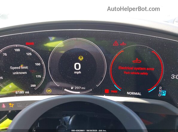 WP0AA2Y10SSA08247 2025 PORSCHE TAYCAN Gray Widok tylnych siedzeń