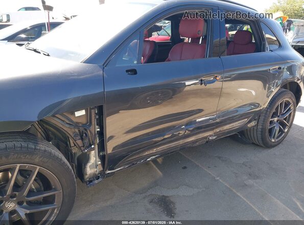 WP1AA2A54PLB14632 2023 PORSCHE MACAN Black 