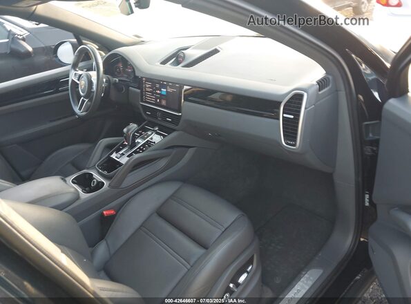 WP1AA2AY5MDA01823 2021 PORSCHE CAYENNE Black Widok wnętrza z przodu