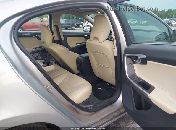 YV126MFL4J2452324 2018 VOLVO S60 Silver VIN sticker view
