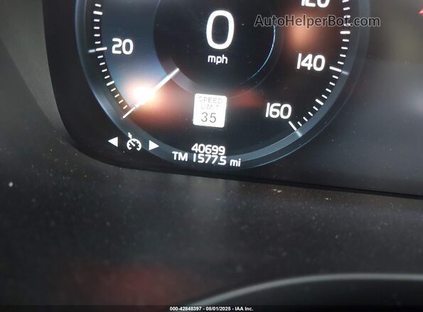 YV4102DL5M1697764 2021 VOLVO XC60 White 