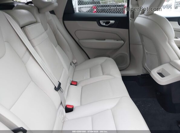 YV4A22RK3M1681895 2021 VOLVO XC60 Blue 