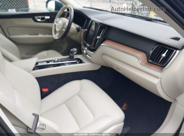 YV4A22RK3M1681895 2021 VOLVO XC60 Blue 