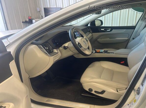 YV4L12RK4R1930305 2024 VOLVO XC60  წინა ხედი